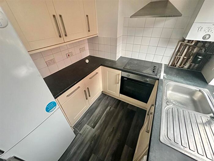 2 Bedroom Apartment To Rent In Cardiff Road, Luton, LU1