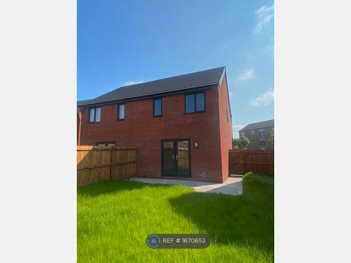 3 Bedroom Semi-Detached House To Rent In Balwen Close, Winsford, CW7