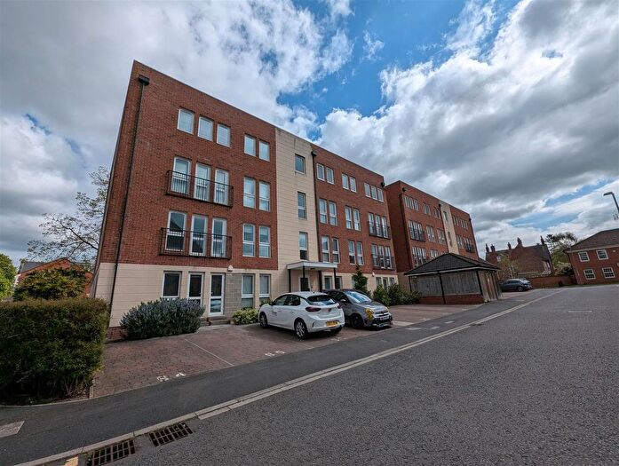 1 Bedroom Flat For Sale In Glaisdale Court, Darlington, DL3