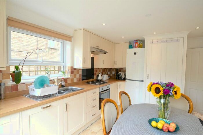 5 Bedroom End Of Terrace House To Rent In St. Clairs Road, Croydon, CR0