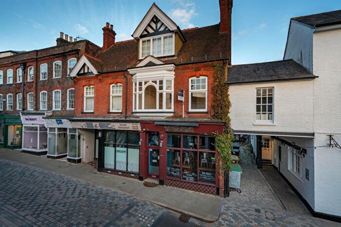 2 Bedroom Apartment For Sale In High Street, Hemel Hempstead, HP1