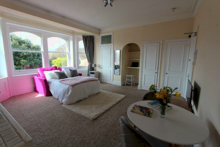 Studio To Rent In Staveley Road, Eastbourne, East Sussex, BN20