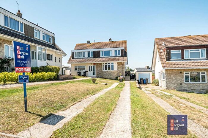 3 Bedroom House For Sale In Benlease Way, Swanage, BH19