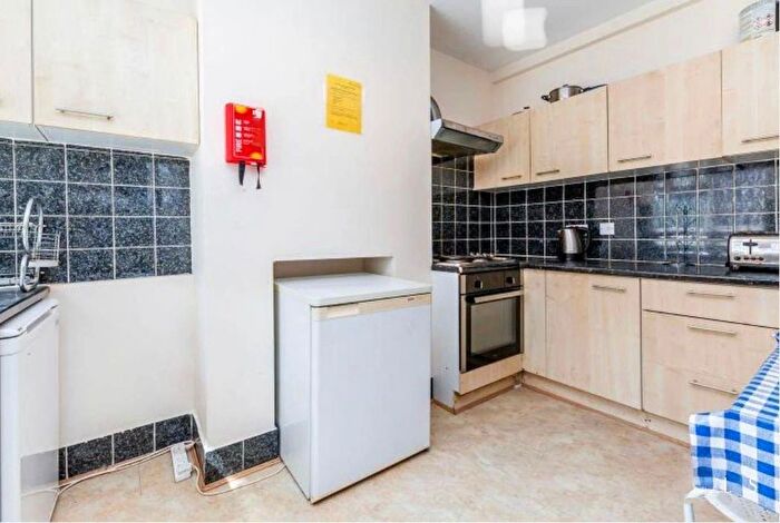 5 Bedroom Maisonette To Rent In A Chapel Market, London, N1