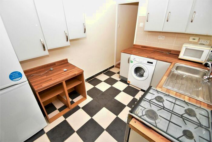 2 Bedroom Flat To Rent In Castle Street, Luton, LU1
