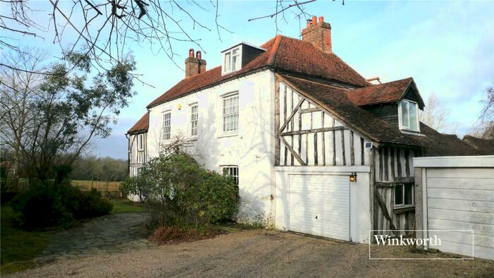 5 Bedroom Detached House To Rent In Totteridge Common, London, N20