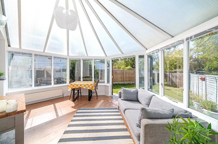 1 Bedroom Flat To Rent In Cannon Hill Lane, London, SW20