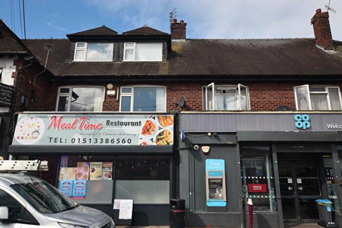 3 Bedroom Flat To Rent In Cross Lane, Bebington, CH63