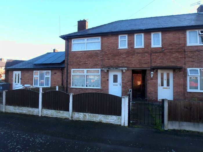 2 Bedroom Town House To Rent In Festival Avenue, Orford, WA2