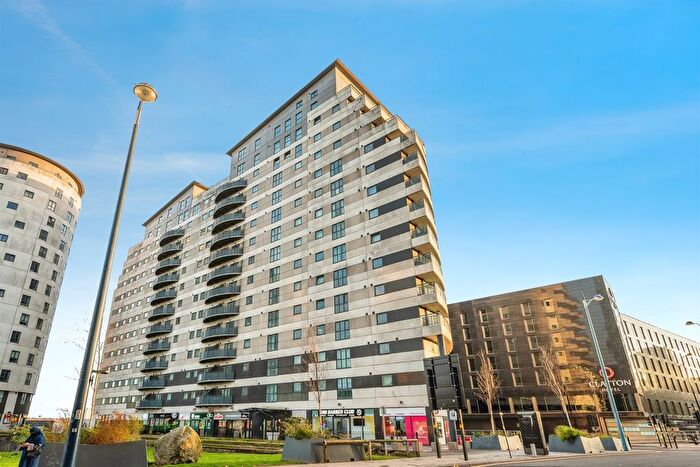 1 Bedroom Flat For Sale In Masshouse Plaza, Birmingham, B5