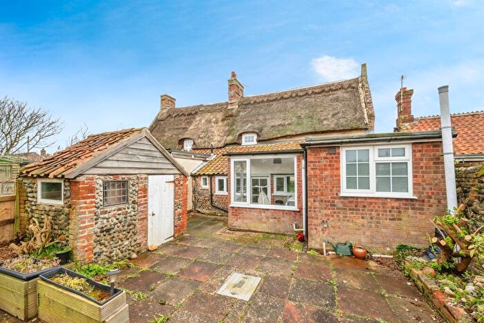 3 Bedroom Semi-Detached House For Sale In Keswick Road, Bacton, Norwich, NR12