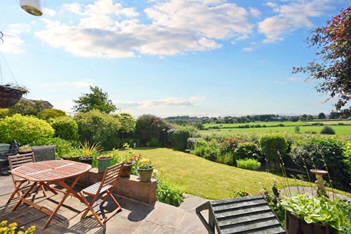 4 Bedroom Detached House For Sale In Grange Drive, Ossett, West Yorkshire, WF5