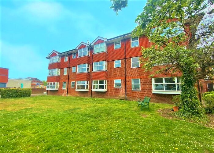 1 Bedroom Apartment To Rent In Josephs Road, GU1