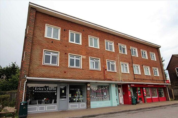 3 Bedroom Apartment To Rent In Blackbridge Lane, Horsham, RH12