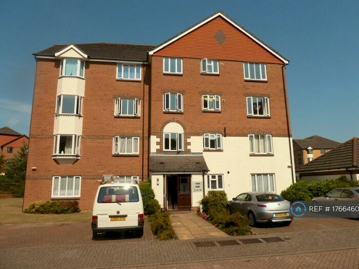 1 Bedroom Flat To Rent In St Annes Rise, Redhill, RH1