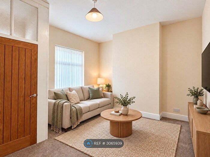 2 Bedroom Terraced House To Rent In Hope Street, Dukinfield, SK16