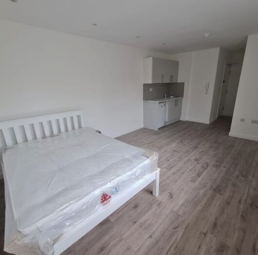 Studio To Rent In Studio C, London, SE6
