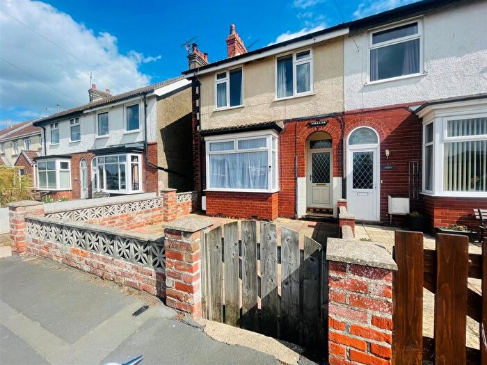 3 Bedroom House For Sale In Cliff Road, Hornsea, HU18
