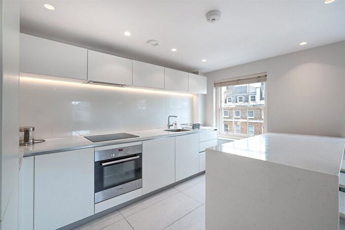 2 Bedroom Flat To Rent In York Street, Marylebone, London, W1U