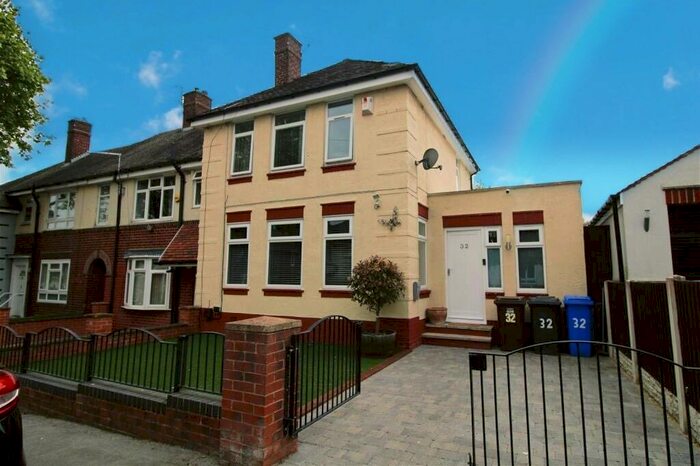 3 Bedroom Property To Rent In Fircroft Road, Sheffield, S5
