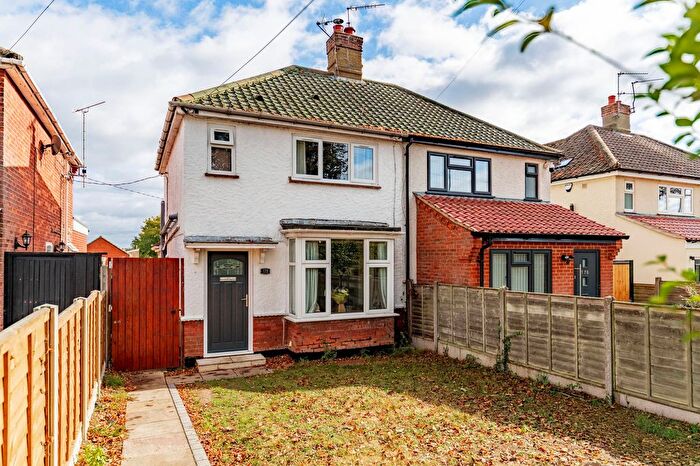 2 Bedroom Semi Detached House For Sale In Norwich Road, New Costessey, NR5