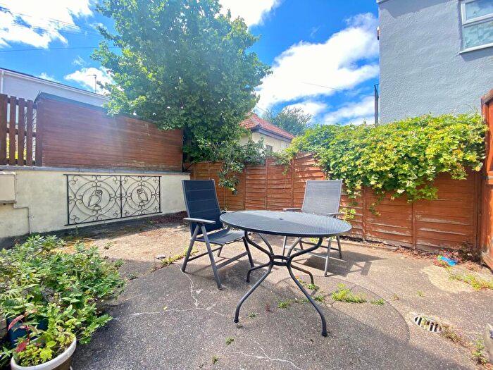 1 Bedroom Apartment To Rent In Coldharbour Road, Bristol, BS6