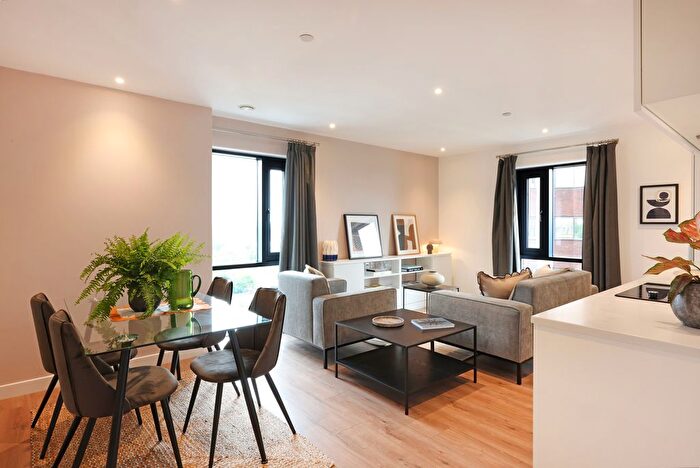 2 Bedroom Flat To Rent In The Lansdowne, Hagley Road, Birmingham, B16