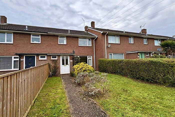 3 Bedroom Semi-Detached House To Rent In Wareham, BH20