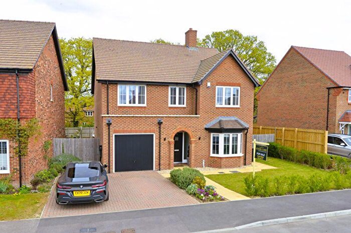 4 Bedroom Detached House For Sale In Sweeters Field, Alfold, GU6