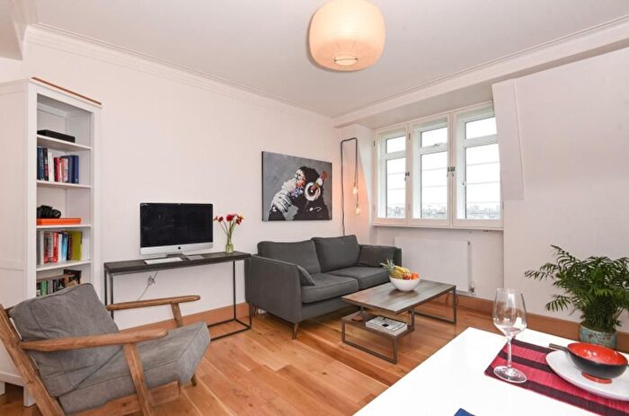 1 Bedroom Flat To Rent In Old Brompton Road, SW5