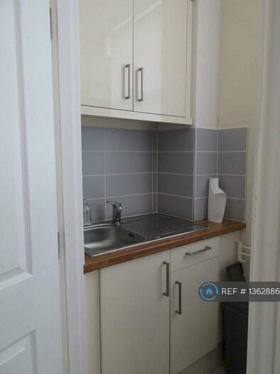 Studio To Rent In Connaught Road, Derby, DE22