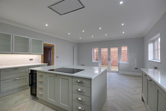 3 Bedroom Detached Bungalow For Sale In South Rise, Skidby, HU16