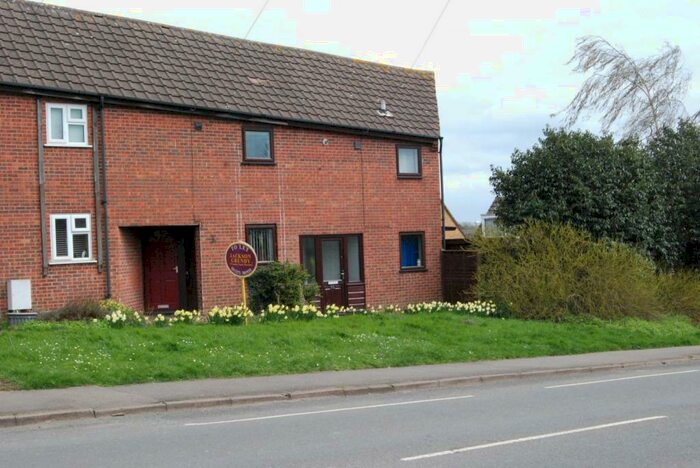 2 Bedroom Terraced House To Rent In Badby Road, Daventry, Northamptonshire, NN11