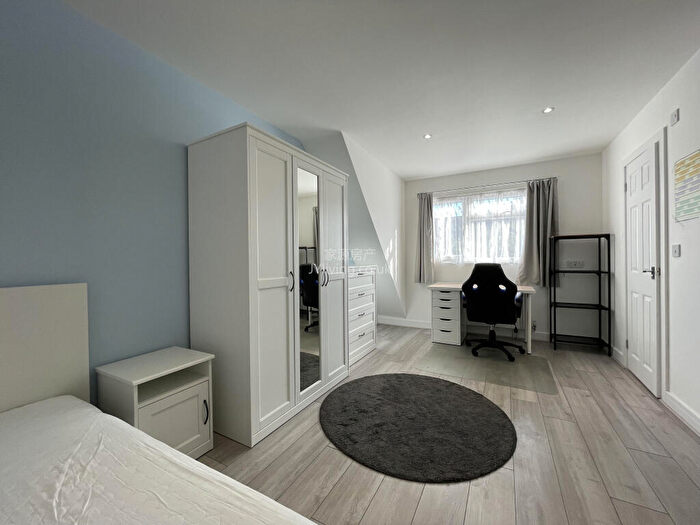 7 Bedroom End Of Terrace House For Sale In Centenary Road, Coventry, CV4