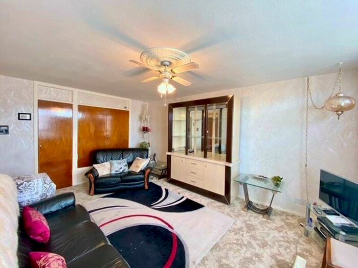 2 Bedroom Flat For Sale In James Street, Ayr, KA8