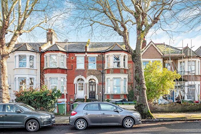 1 Bedroom Flat To Rent In Little Heath, Charlton, SE7