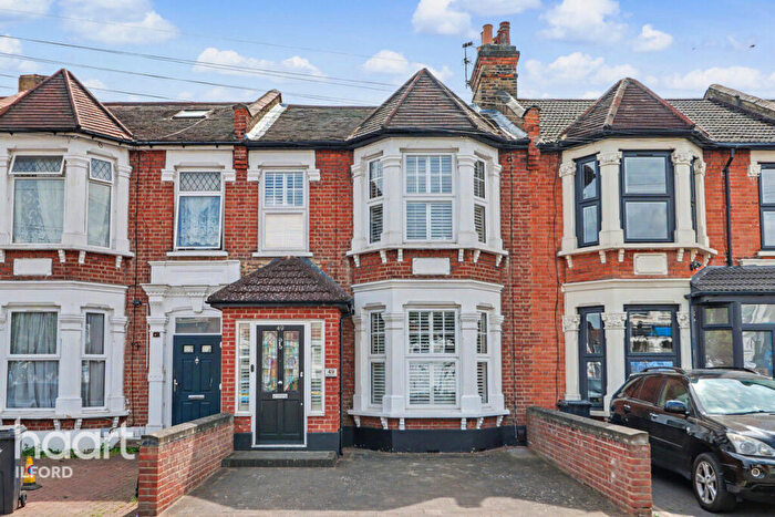 4 Bedroom Terraced House For Sale In Ingleby Road, Ilford, IG1