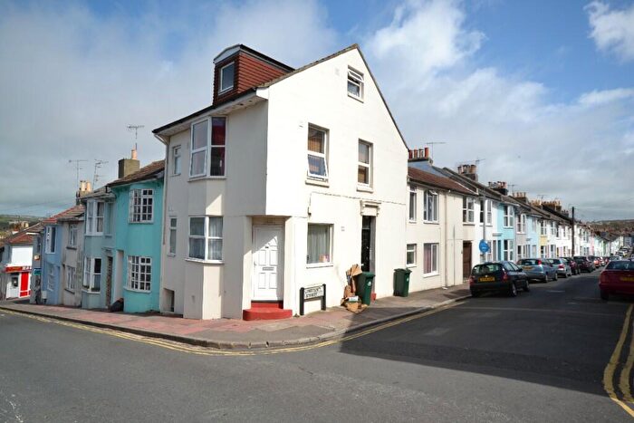 1 Bedroom Flat To Rent In Southover Street, BN2