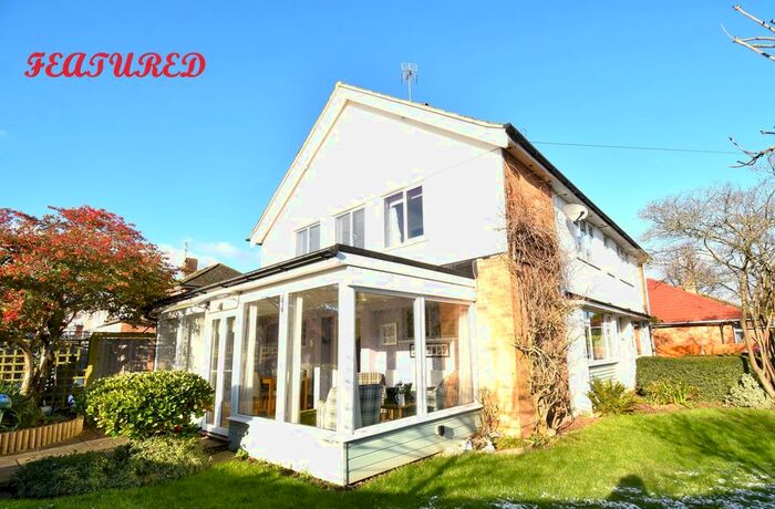 3 Bedroom Semi-Detached House For Sale In Knighton Road, Sevenoaks, Otford, TN14