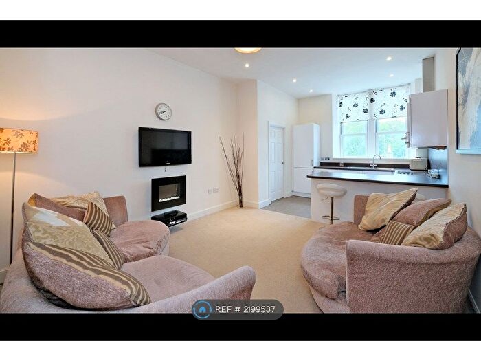 2 Bedroom Flat To Rent In Market Street, Insch, AB52