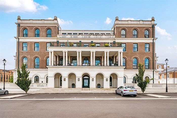 3 Bedroom Flat For Sale In Apartment Royal Pavilion, Pavilion Green, Poundbury, DT1