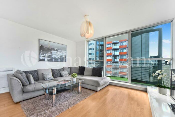 2 Bedroom Apartment To Rent In Switch House, Blackwall Way, Docklands, E14