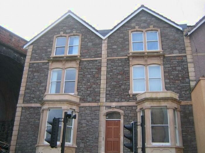 Studio To Rent In - Cheltenham Road Dio Flat CothamBristol, F0U