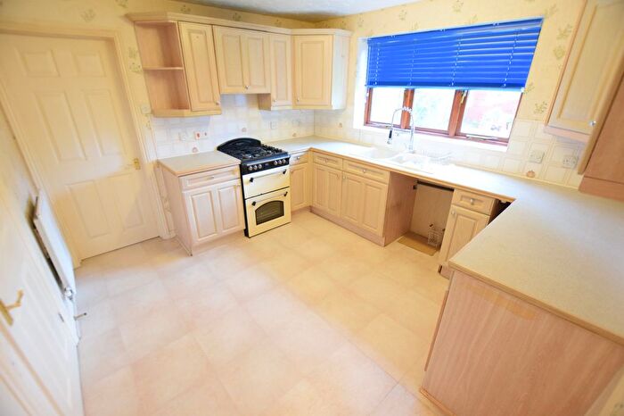 4 Bedroom Detached House For Sale In Carrick Drive, Ilford, IG6