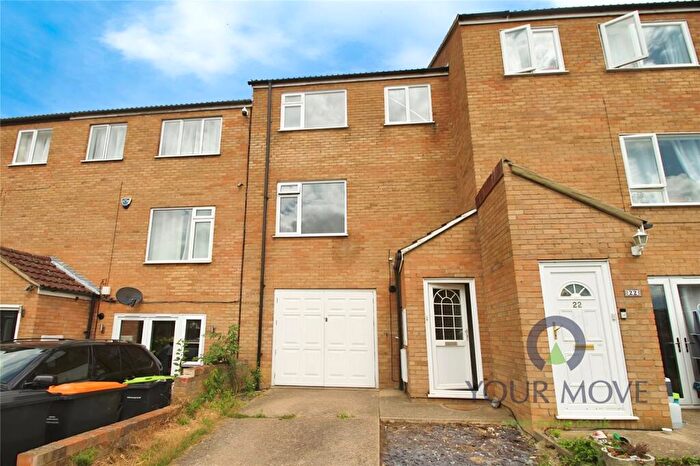 3 Bedroom Terraced House To Rent In Fetlock Close, Clapham, Bedford, Bedfordshire, MK41