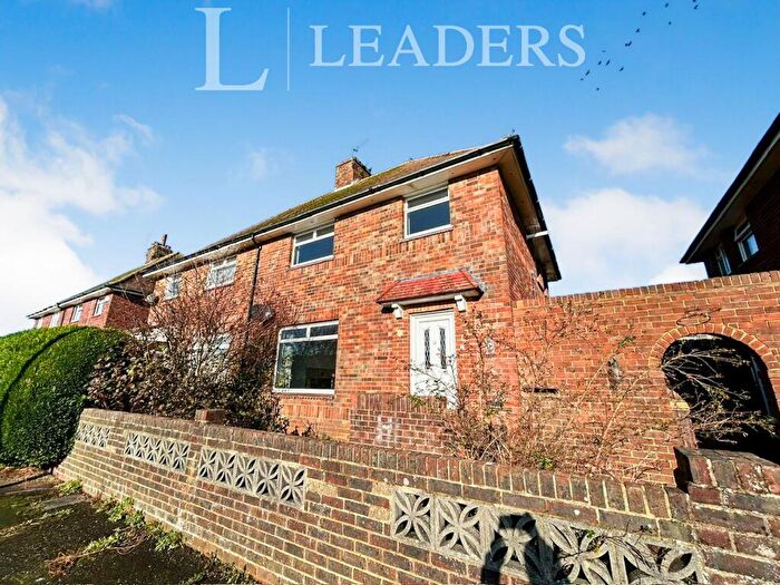 3 Bedroom Semi-Detached House To Rent In Amberly, BN3