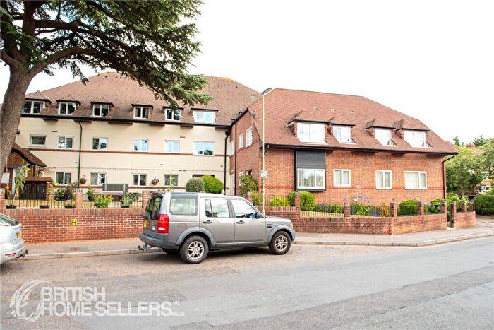 2 Bedroom Apartment For Sale In Bath Lane, Fareham, Hampshire, PO16
