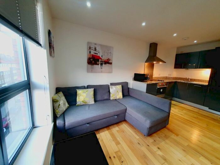 1 Bedroom Flat To Rent In Amisha Court Flat, Grange Road, London, SE1
