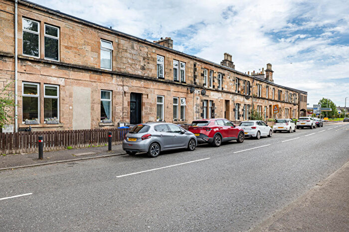 2 Bedroom Flat For Sale In / Auchinloch Road, Lenzie, Glasgow, G66