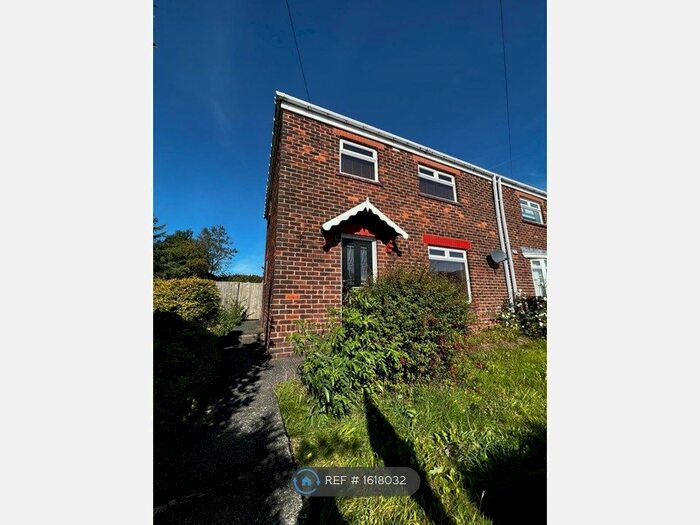 3 Bedroom End Of Terrace House To Rent In Laurel Drive, Consett, DH8